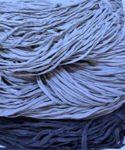 Harmaat trikookuteet