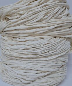 Luonnonvalkoinen vyyhtikude