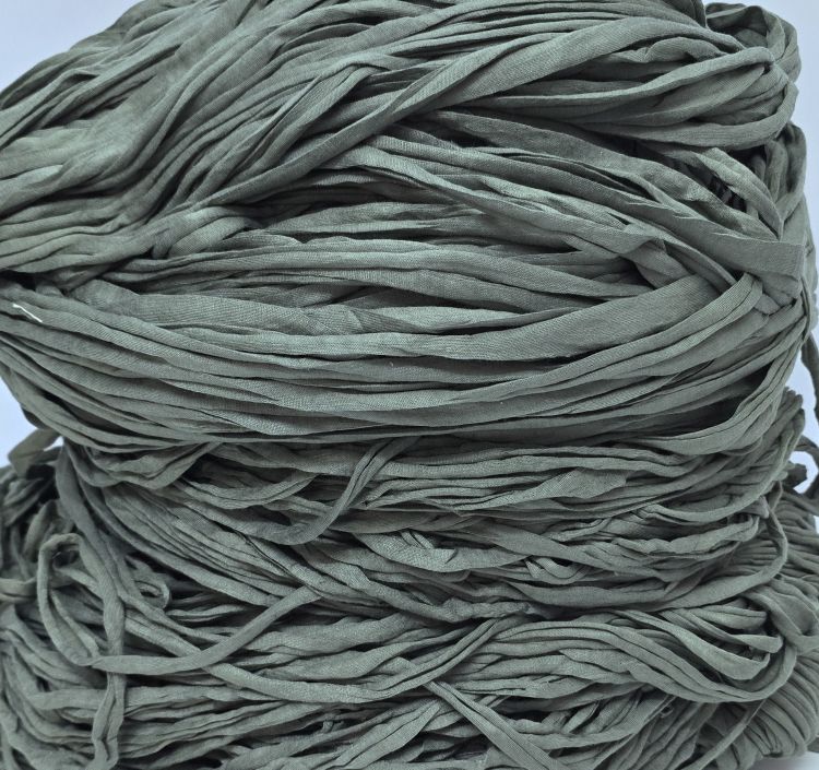 Oliivinvihreä trikookude