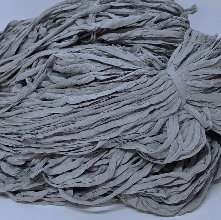 Paksu savenharmaa trikookude