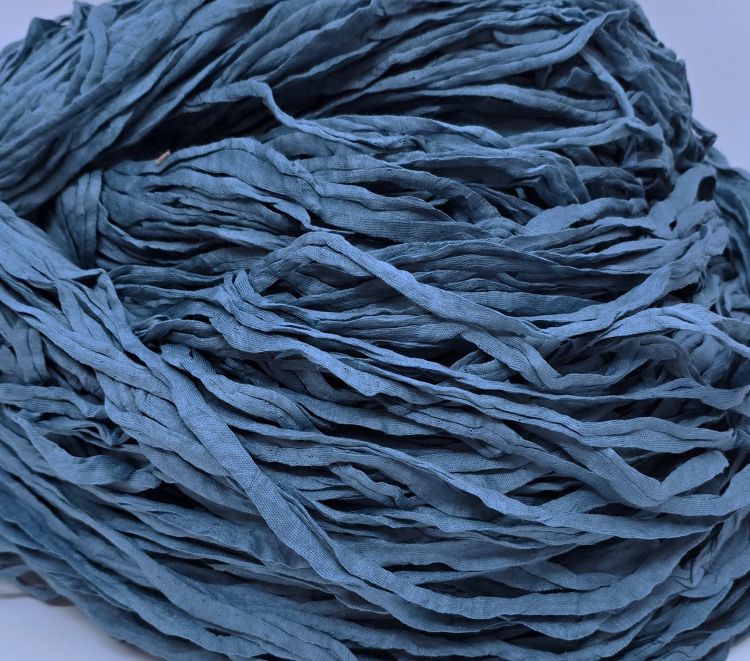 Petroolinsininen trikookude