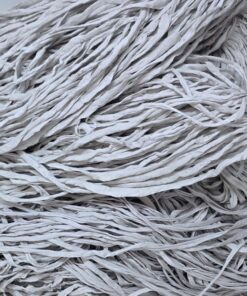 Vaaleanharmaa trikookude