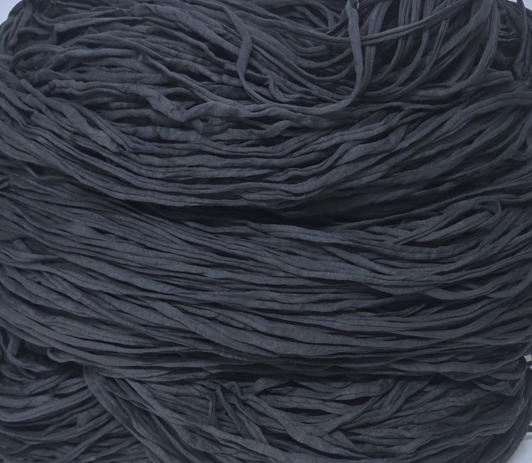 Hiilenharmaa trikookude