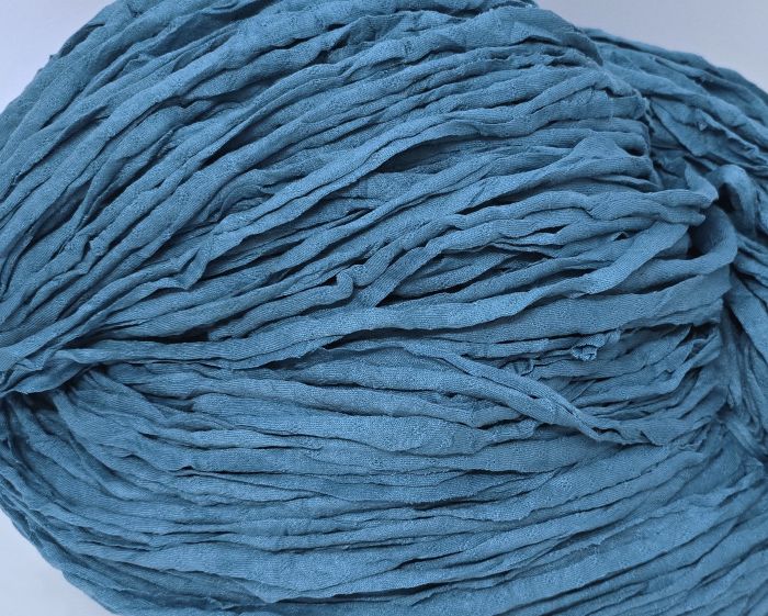 Petroolinsininen trikookude