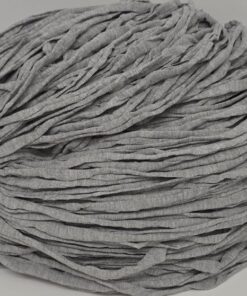 Vaaleanharmaa trikookude