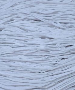 Vitivalkoinen trikookude